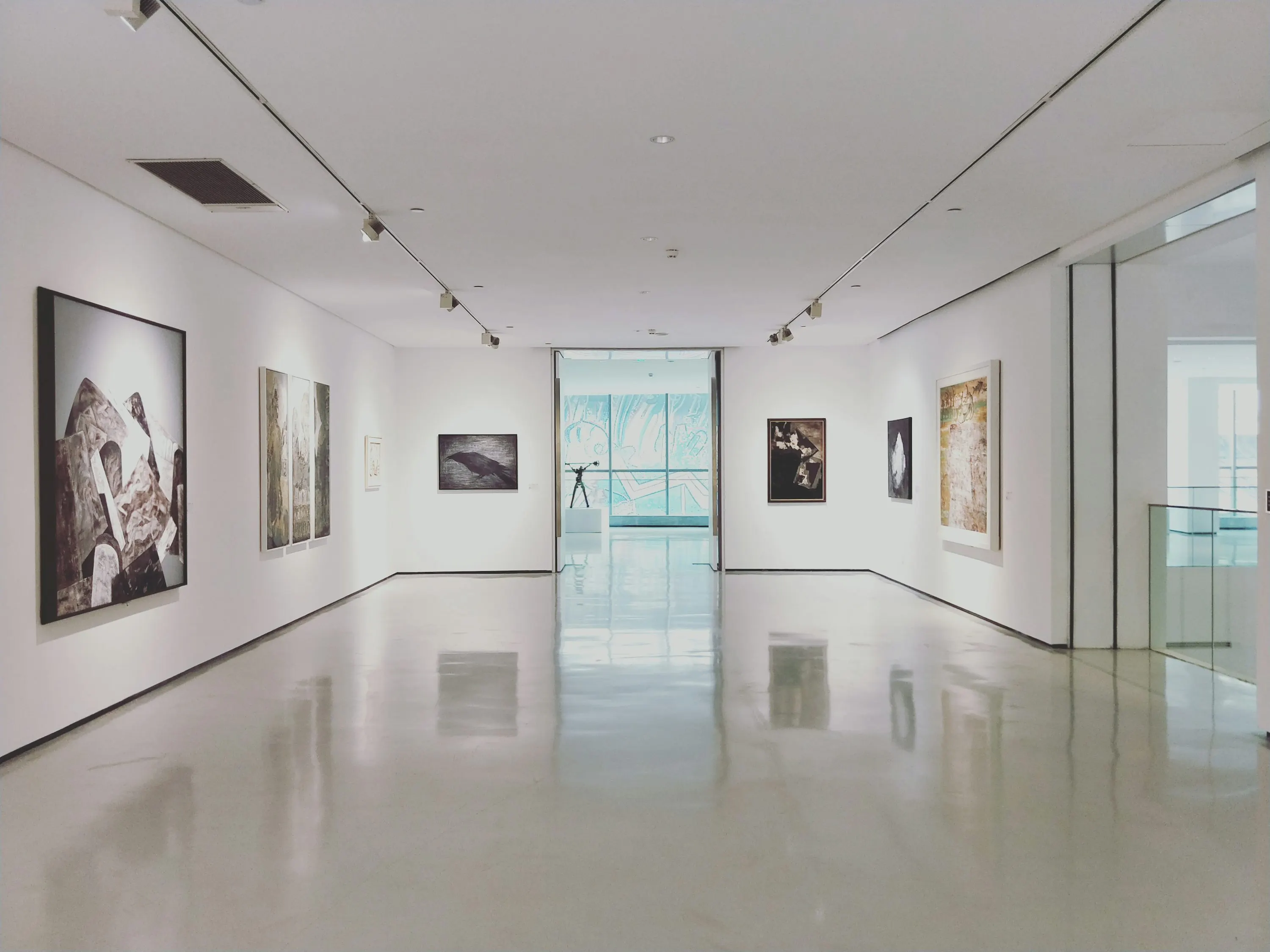 Art & Collections